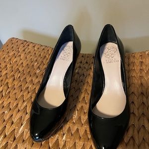 Vince Camuto , 8 1/2. Black Patent leather